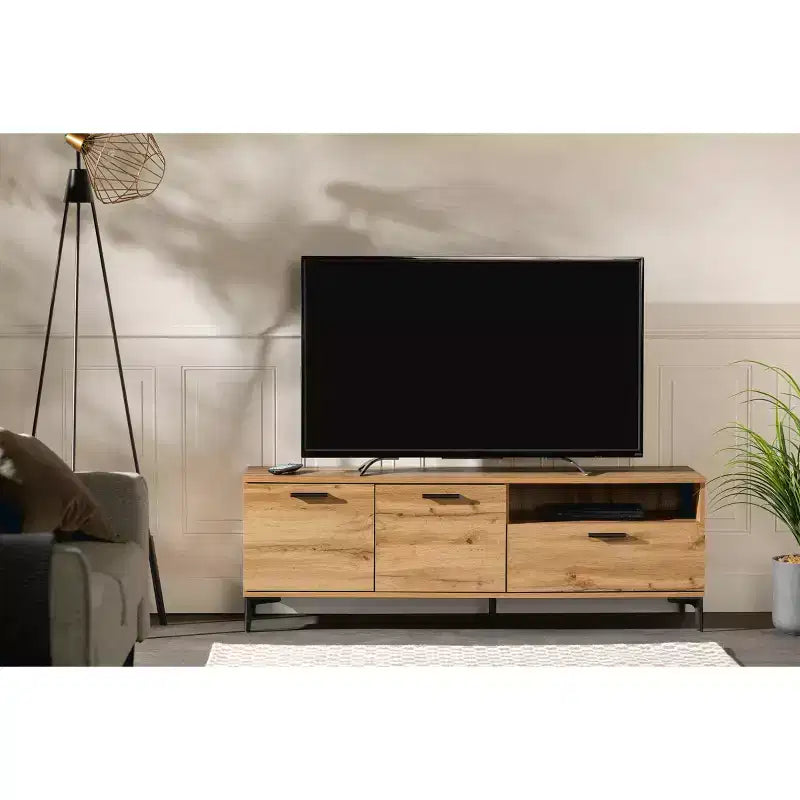Meuble TV pour téléviseurs jusqu'à 60 po avec portes et tiroir chêne nordique : Style urbain, gestion des câbles, espace de rangement